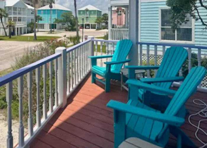 Coastal Duplex W Multi-levels Shared Pool And Close To Holiday home